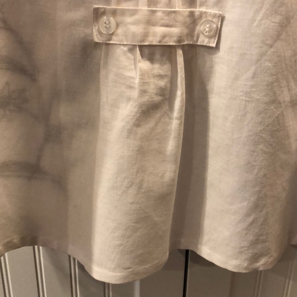 Striking linen 3/4 sleeve top - Picture 7 of 7